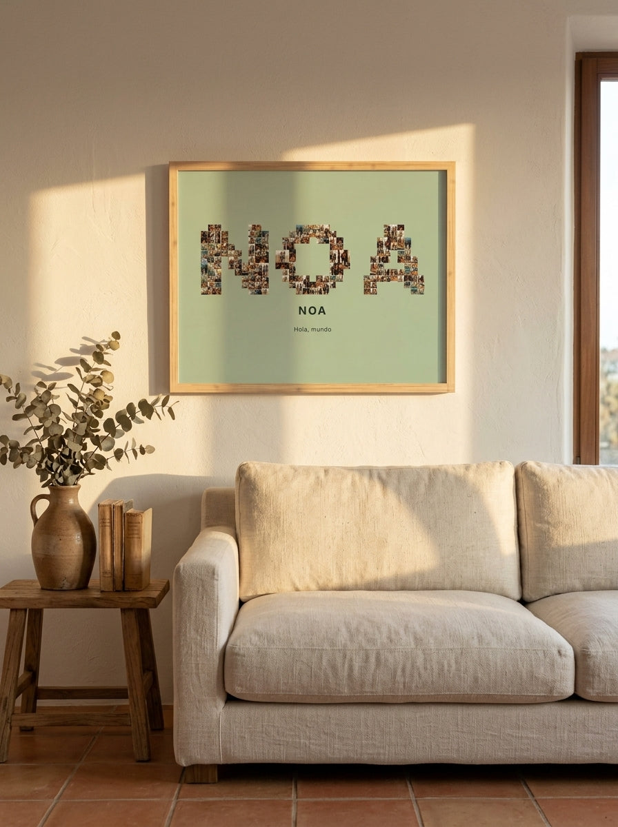 Cuadro nombre con fotos personalizado de bebé colgado sobre un sofá de lino en un salón cálido