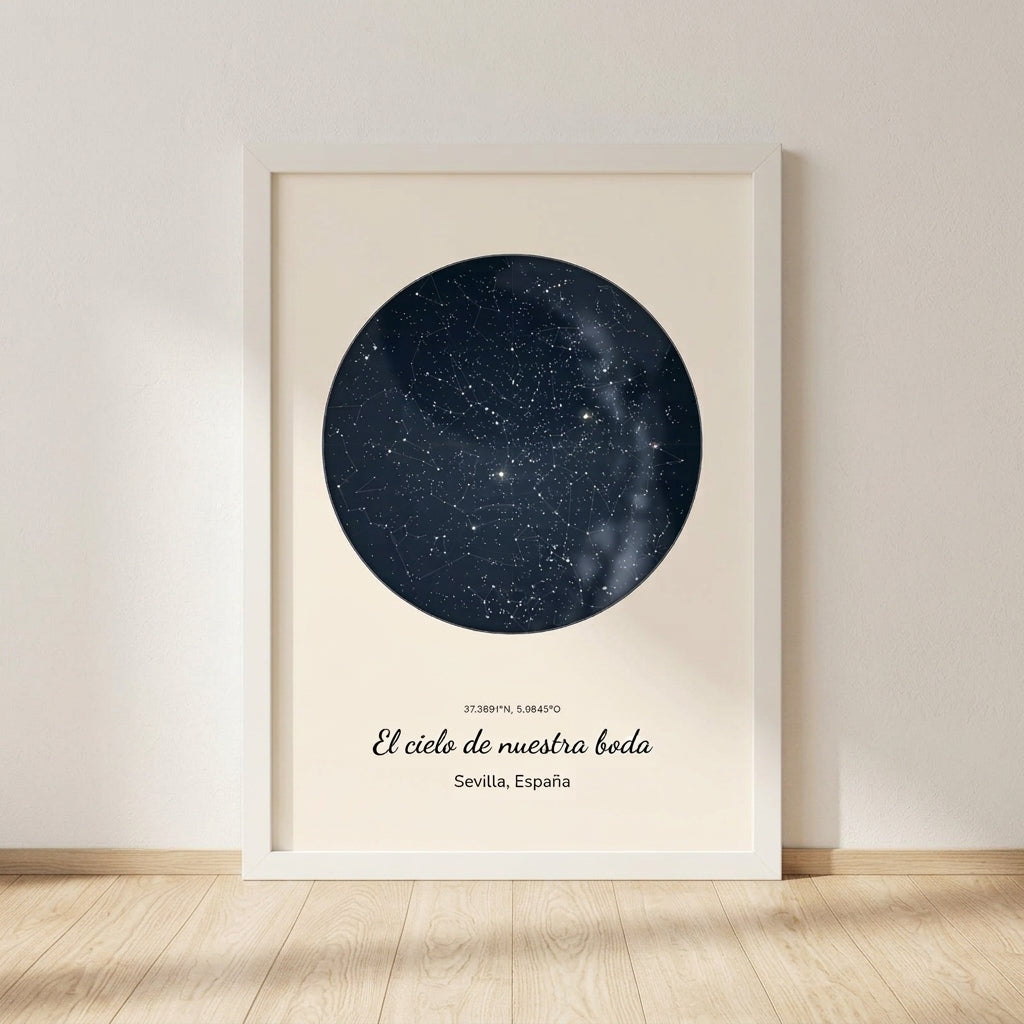 Cuadro mapa estelar personalizado de boda con el cielo de la noche de la boda, colgado en una pared clara