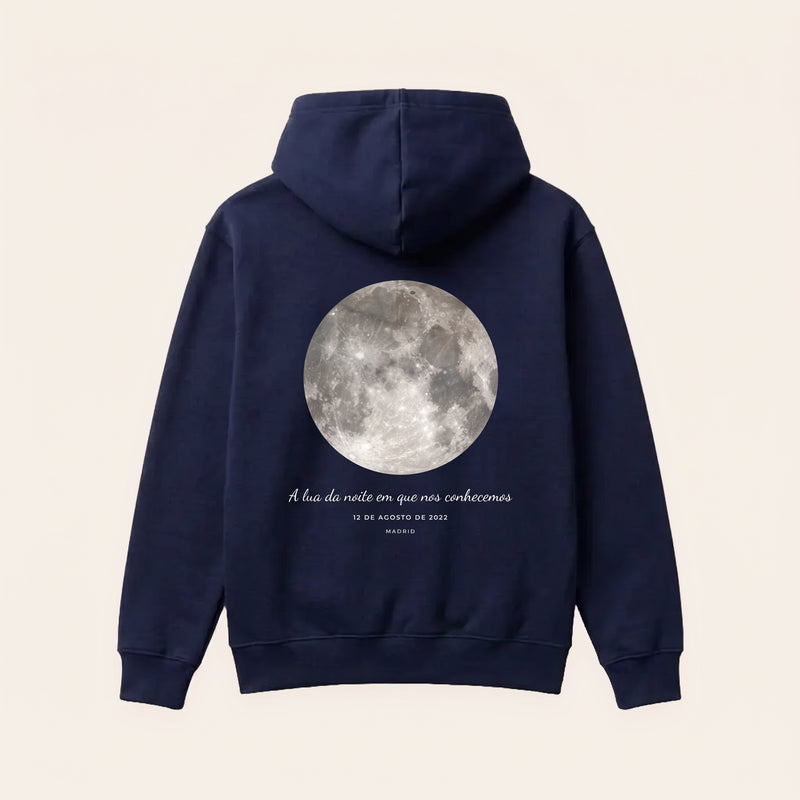 Sudadera azul marino con capucha personalizada con la fase lunar de vuestra fecha, estampado en la espalda