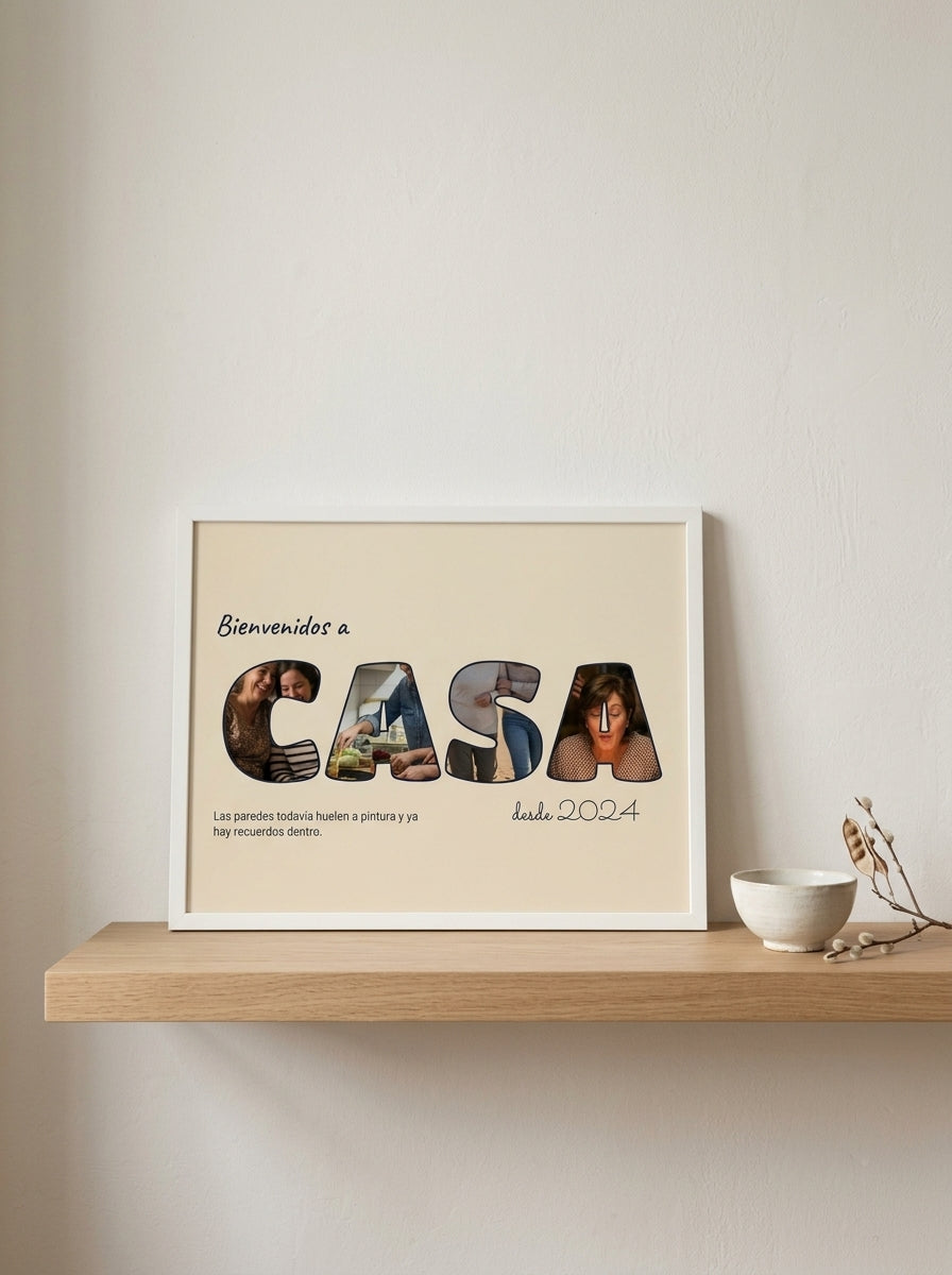 Cuadro letras con fotos personalizado de casa nueva apoyado en una balda de roble junto a una rama seca