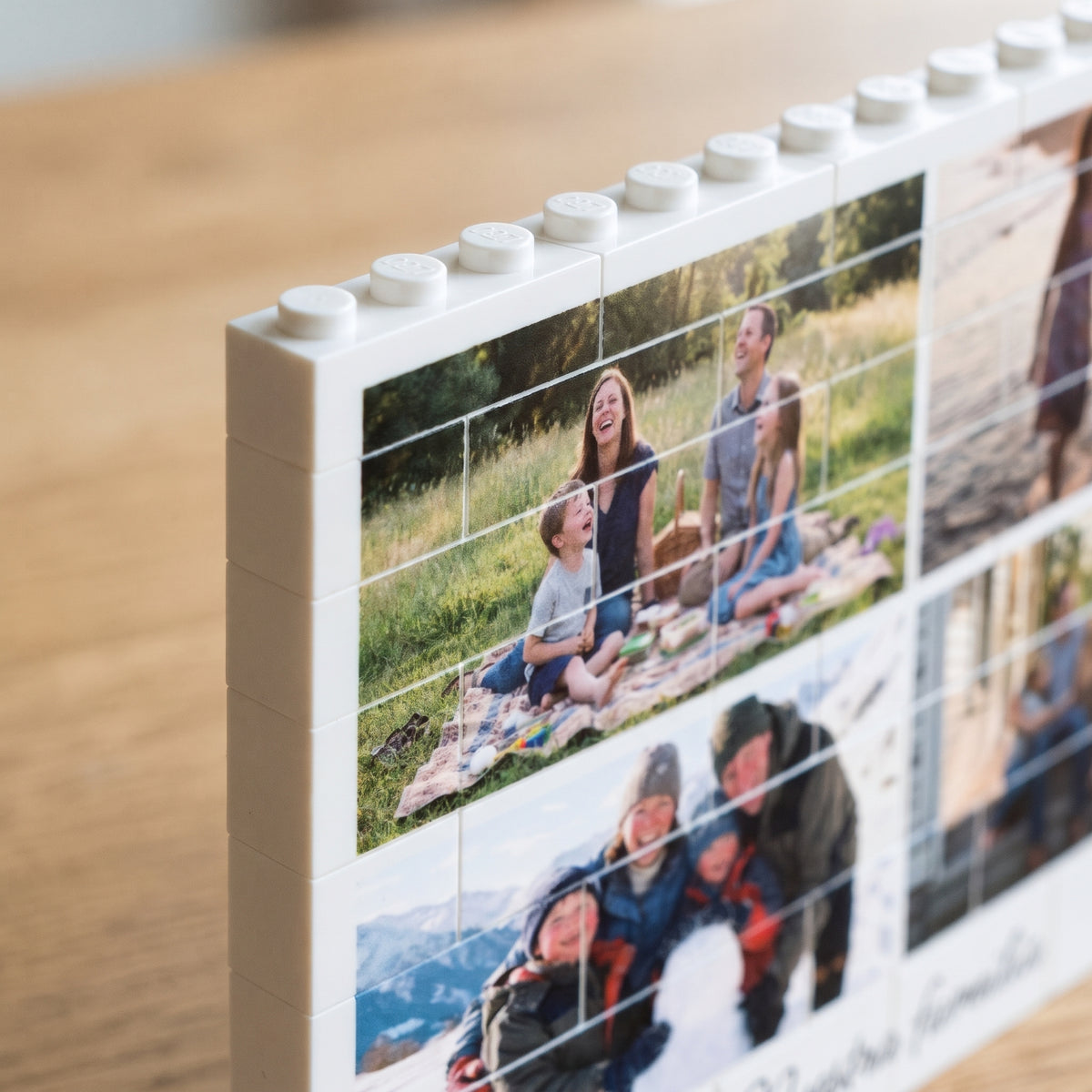 Cuadro de bloques con cuatro fotos, detalle de las tachuelas y las juntas de los bloques
