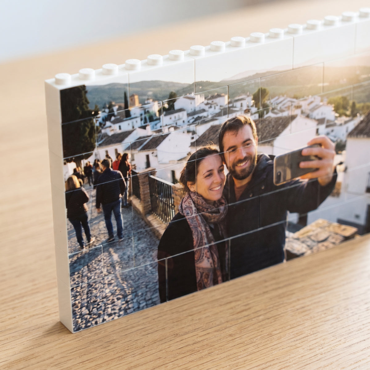 Cuadro de bloques con tu foto, detalle de las tachuelas y las juntas de los bloques