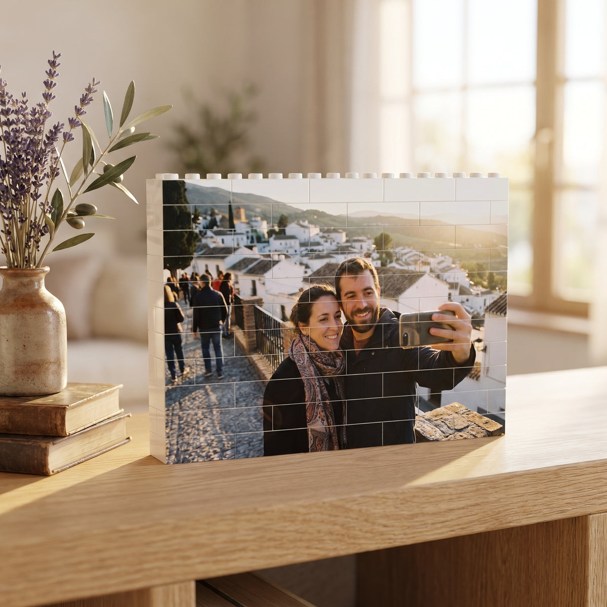Cuadro de bloques con tu foto, sobre un mueble