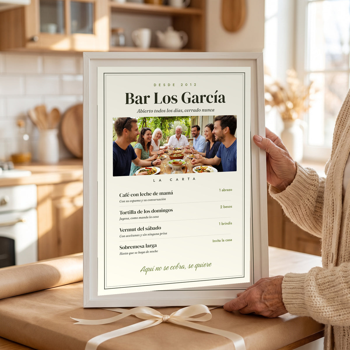 Cuadro «La carta de casa» personalizado, la carta del Bar Los García, como regalo para los padres, en la cocina