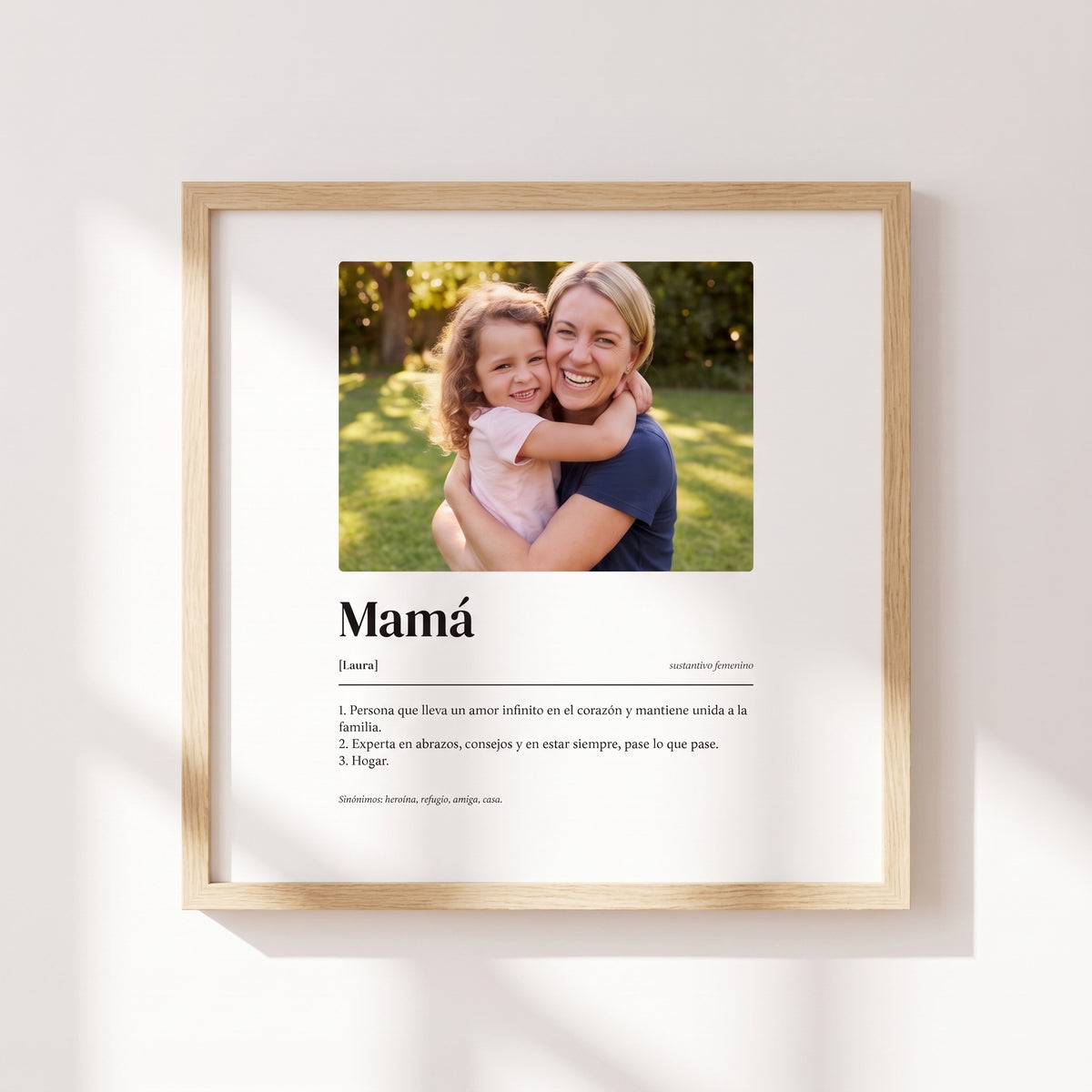 El mismo cuadro Descripción de Mamá con marco de madera natural