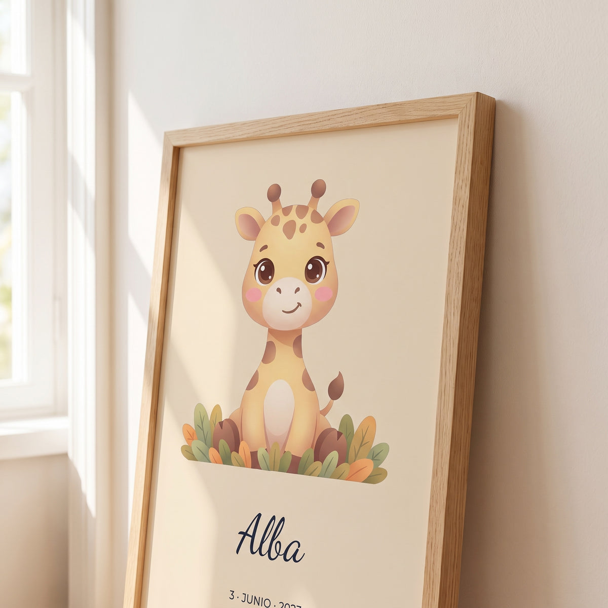 Cuadro infantil personalizado con animalito y nombre, detalle de cerca del dibujo y el nombre