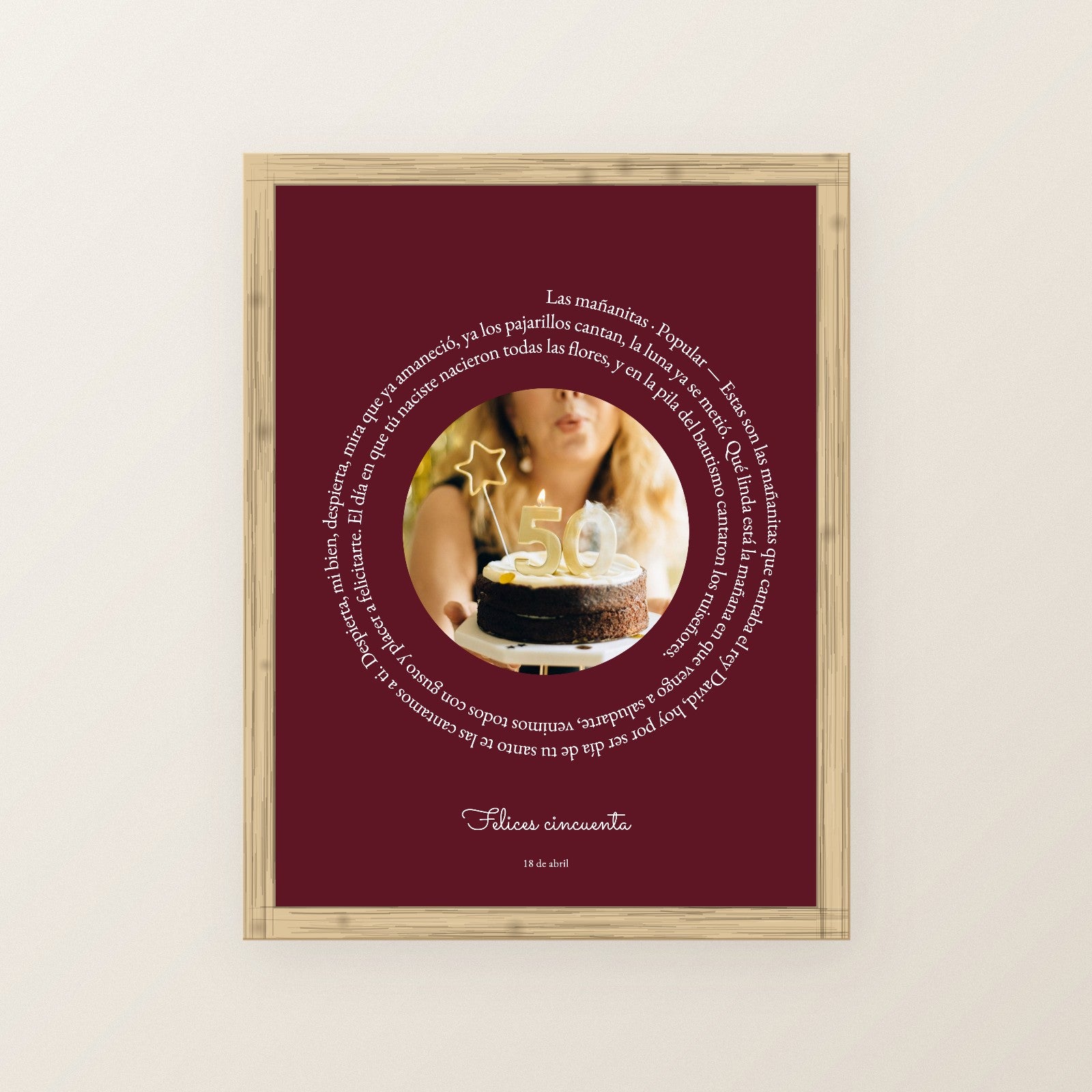 Cuadro canción personalizado cumpleaños con la letra en espiral alrededor de una foto