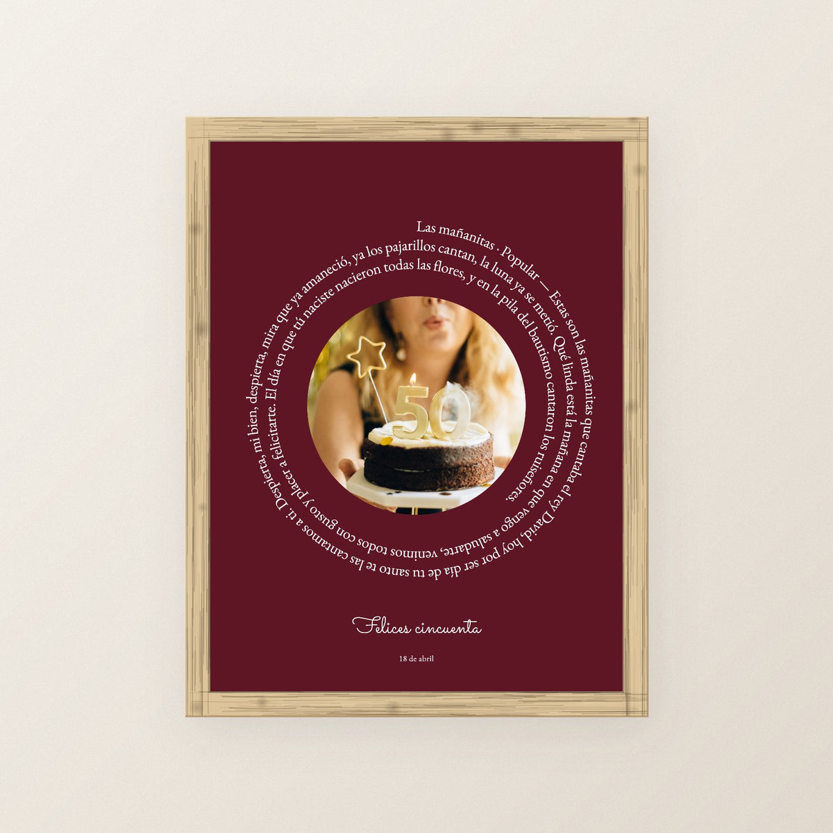 Cuadro canción personalizado cumpleaños con la letra en espiral alrededor de una foto