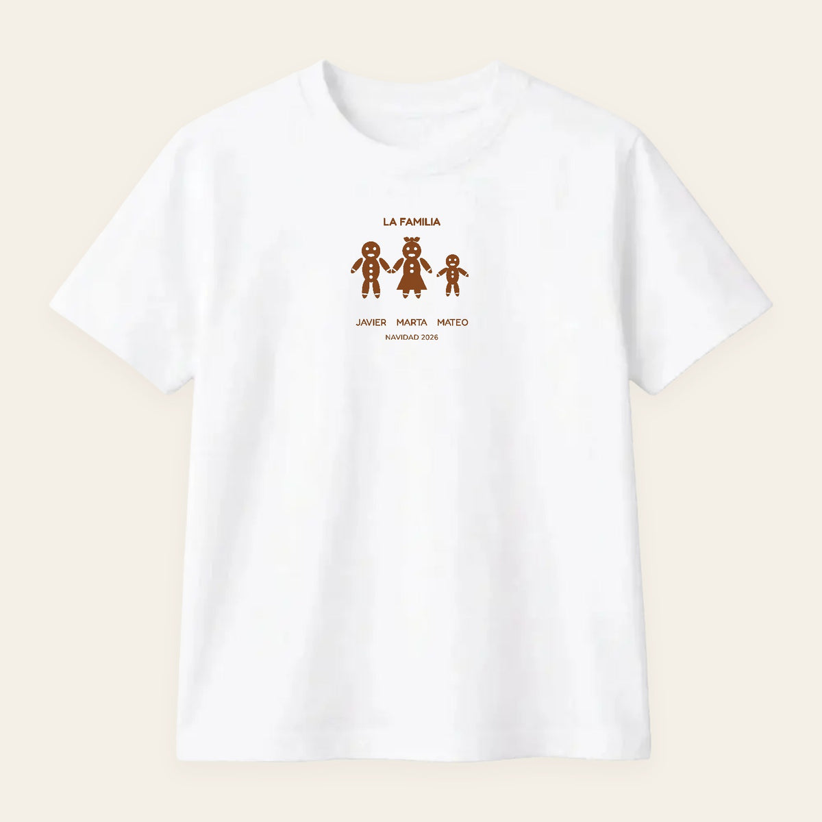 Camiseta blanca de Navidad con tres galletas de jengibre personalizadas y los nombres de la familia