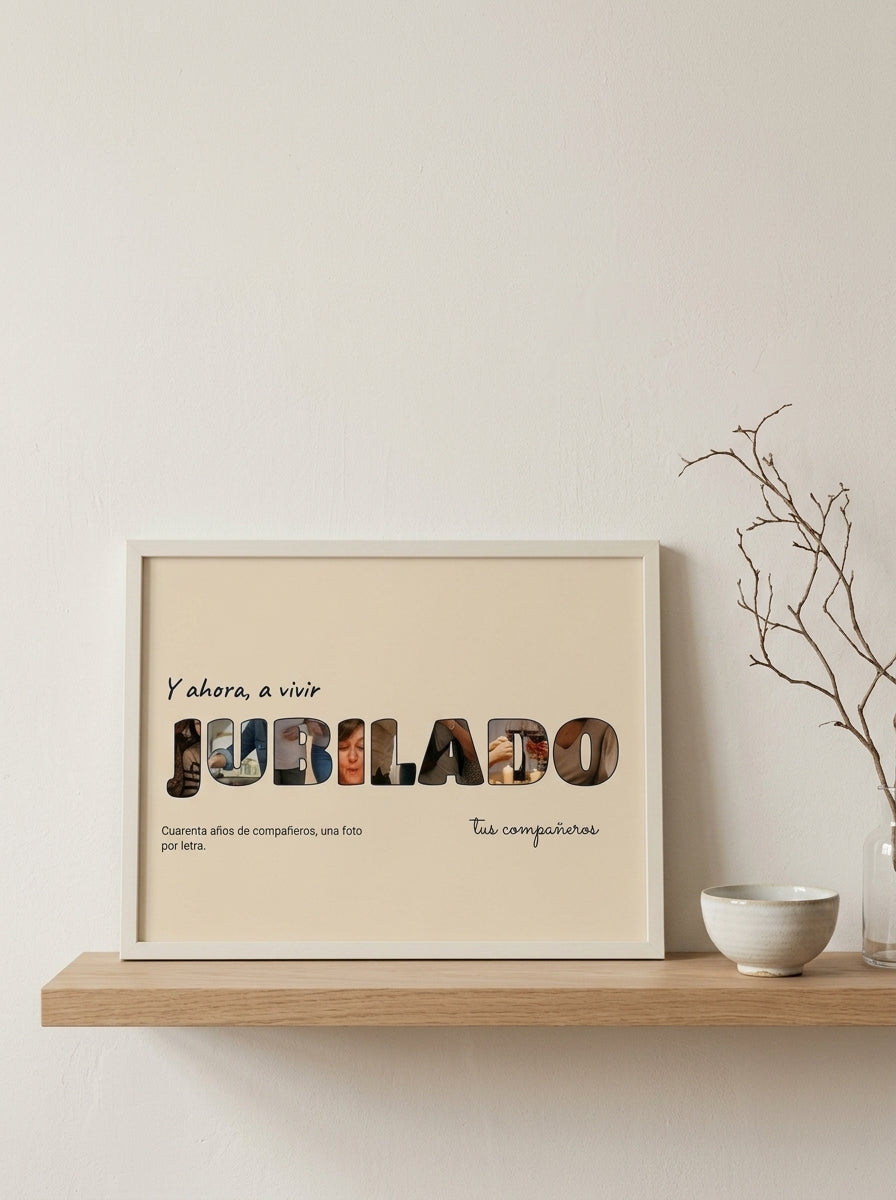 Cuadro letras con fotos personalizado de jubilación apoyado en una balda de roble junto a una rama seca