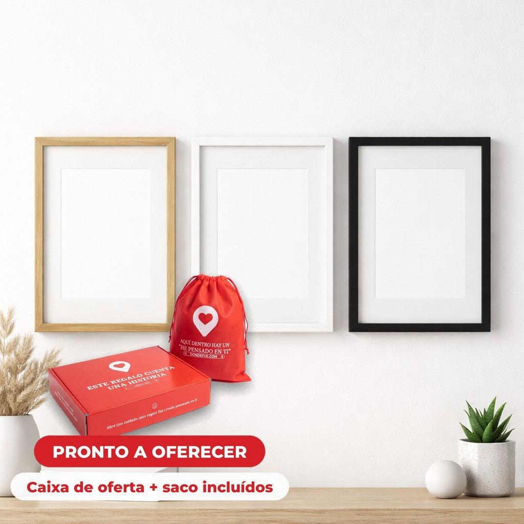 Marco de fotos 30x40cm — llega en su caja regalo con bolsa, listo para regalar