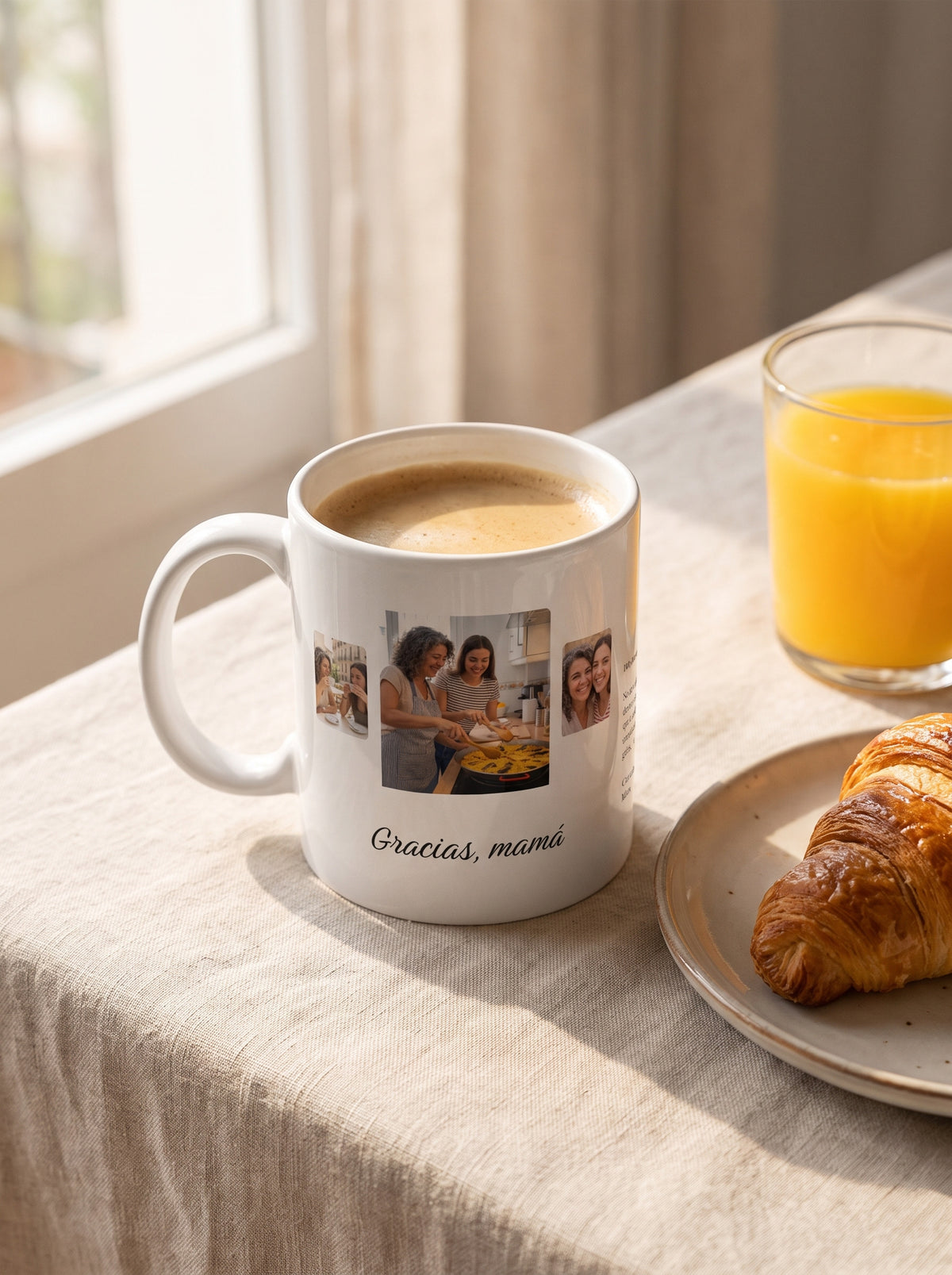 Taza con 3 fotos para mamá (Gracias, mamá): en un desayuno con café y cruasán