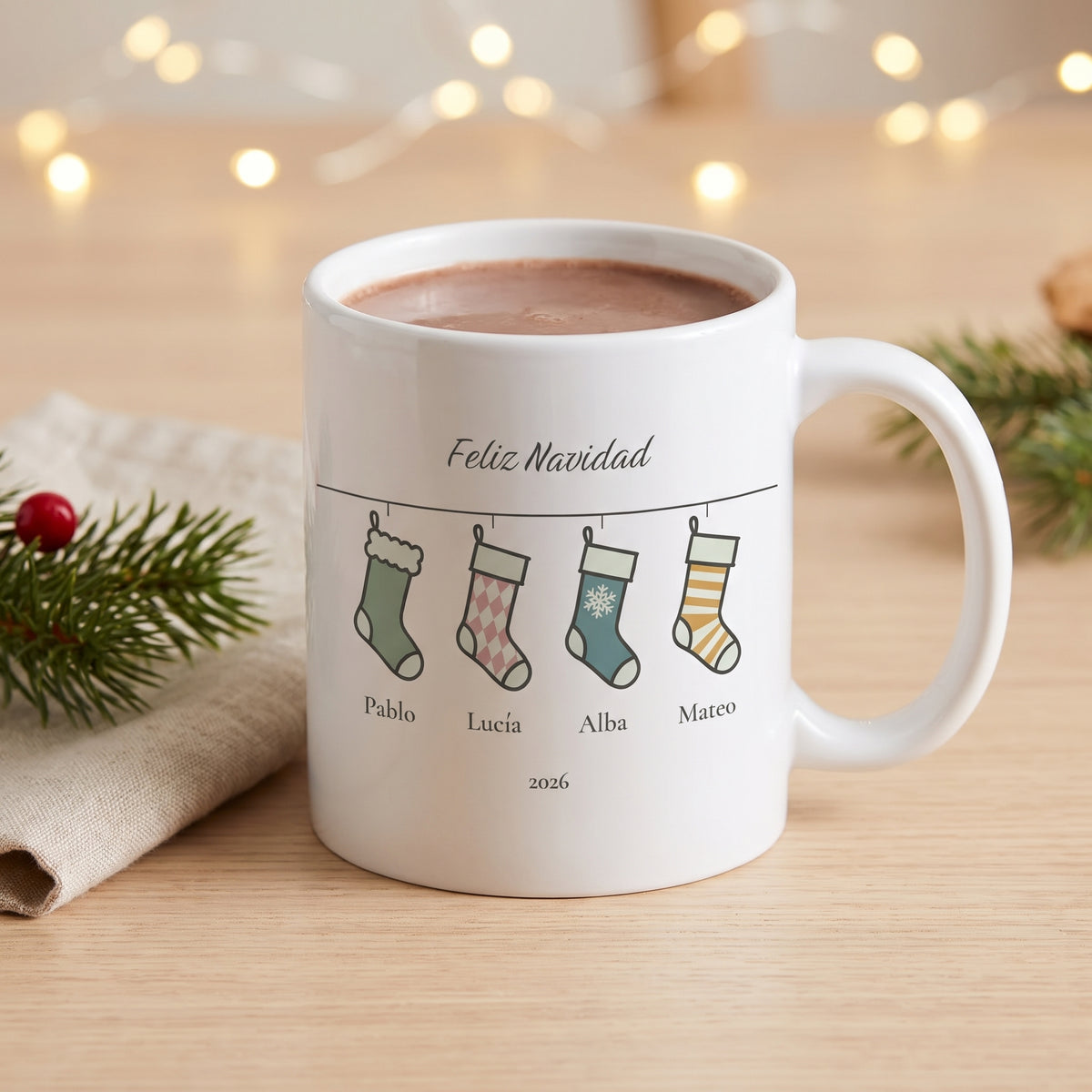 Taza «Calcetines en la chimenea» personalizada con chocolate caliente