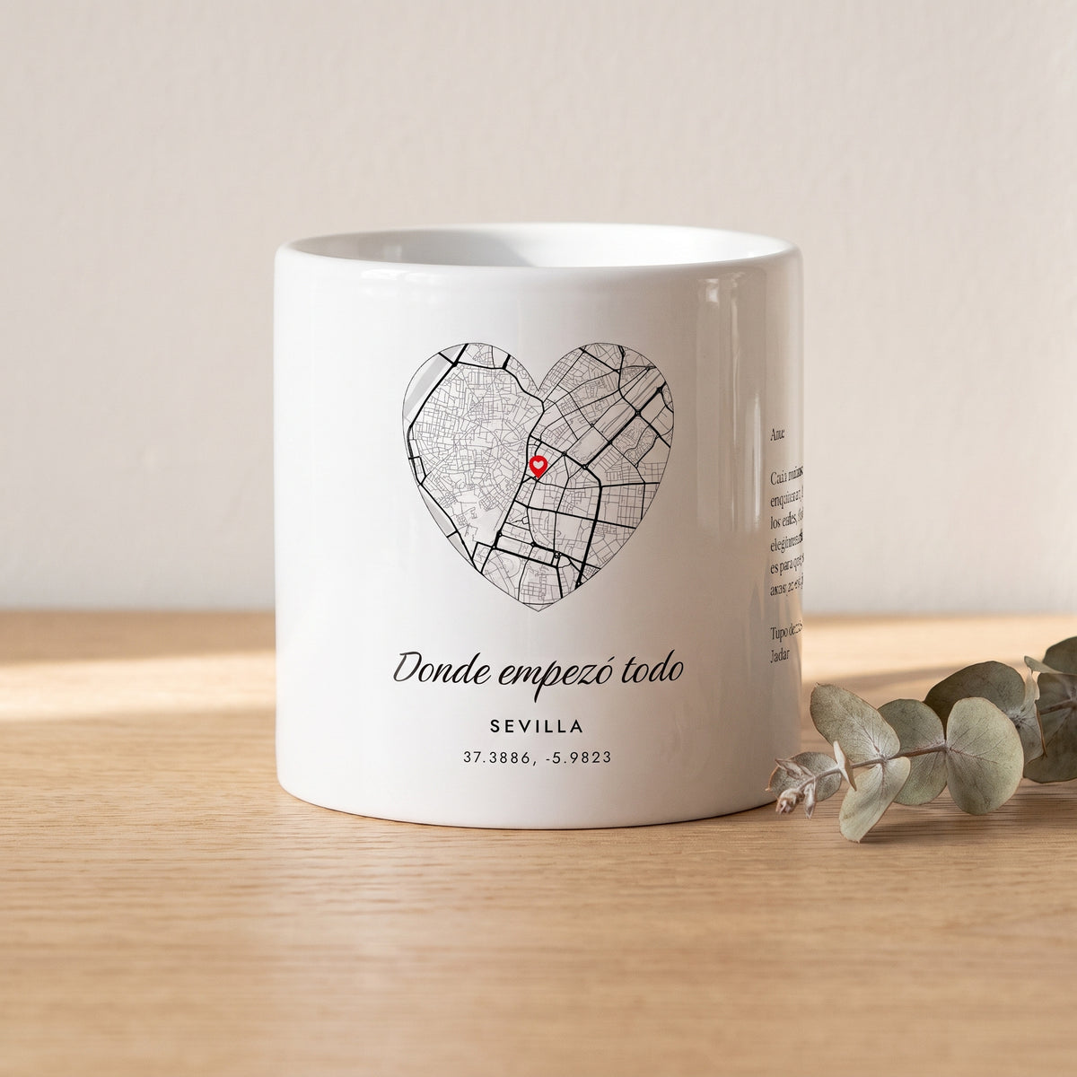 Taza ciudad con el mapa de Sevilla en forma de corazón y Donde empezó todo