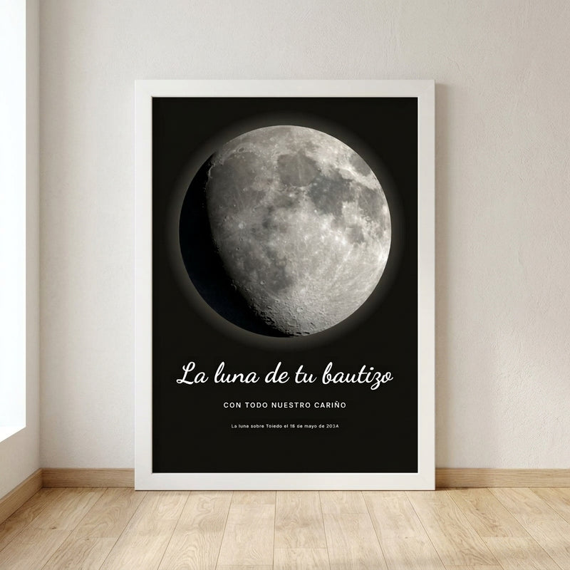 Cuadro fase lunar personalizado de bautizo con la luna de la noche del bautizo, colgado en una pared clara