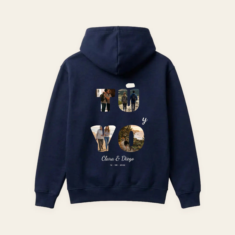 Sudadera azul marino con capucha personalizada con vuestras fotos y «Tú y yo», estampado en la espalda